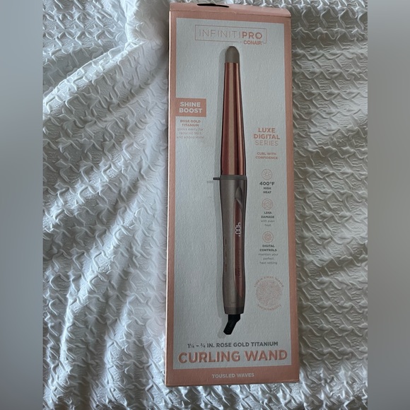 InfinitiPRO By Conair Digital Curling Wand Luxe Series 1.25" to .75" new iron - Picture 3 of 4